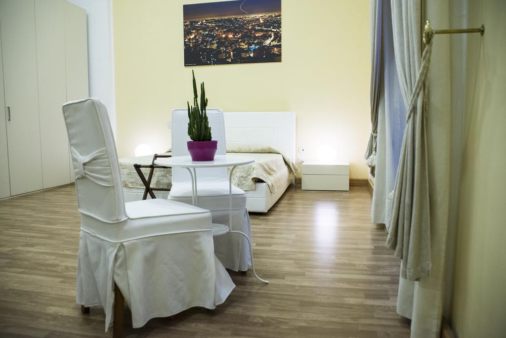 B&B Palazzo Ruffo Di Bagnara Neapol Pokoj fotografie